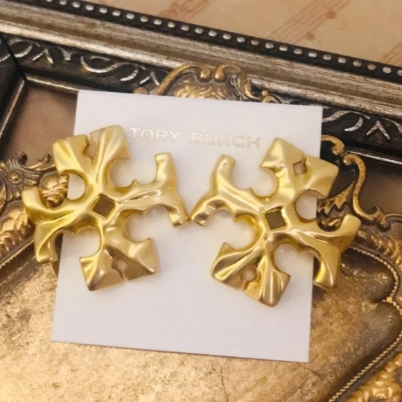 Tory Burch- Large Roxanne Gold Earrings - Picture 6 of 9